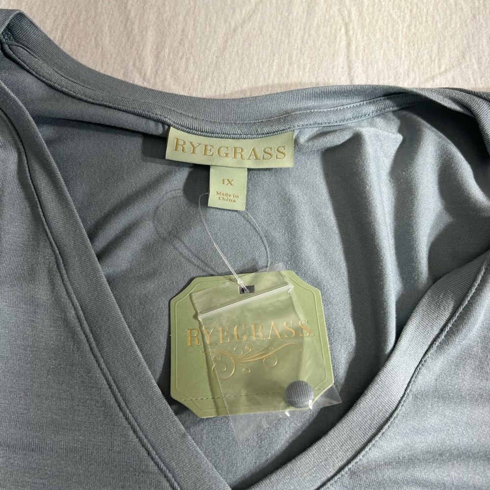 Ryegrass Sky Blue V-Neck Ruched Sleeve Top - Picture 7 of 8